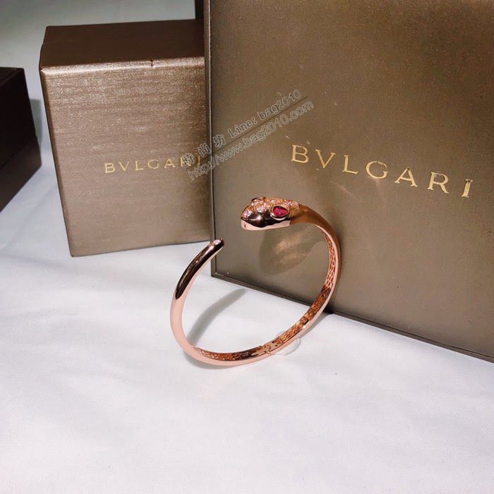 Bvlgari飾品 寶格麗蛇寶石亞金手鐲  zgbq3138